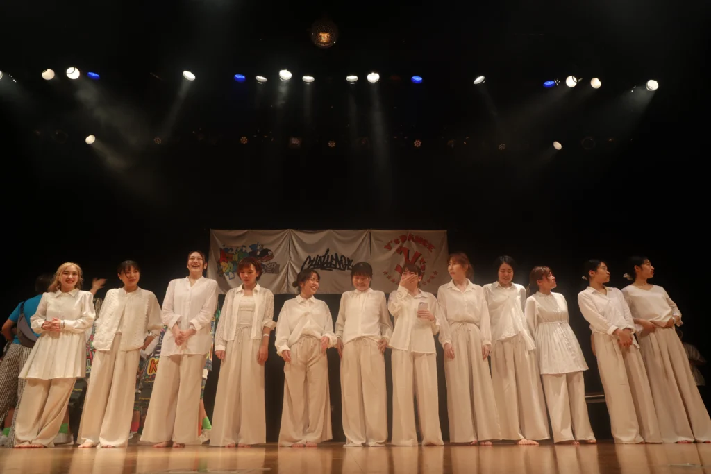 ダンスコンテスト 1位:Hands Let’s
