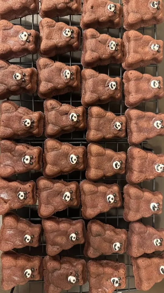 こころおどるおやつ NOM NOM